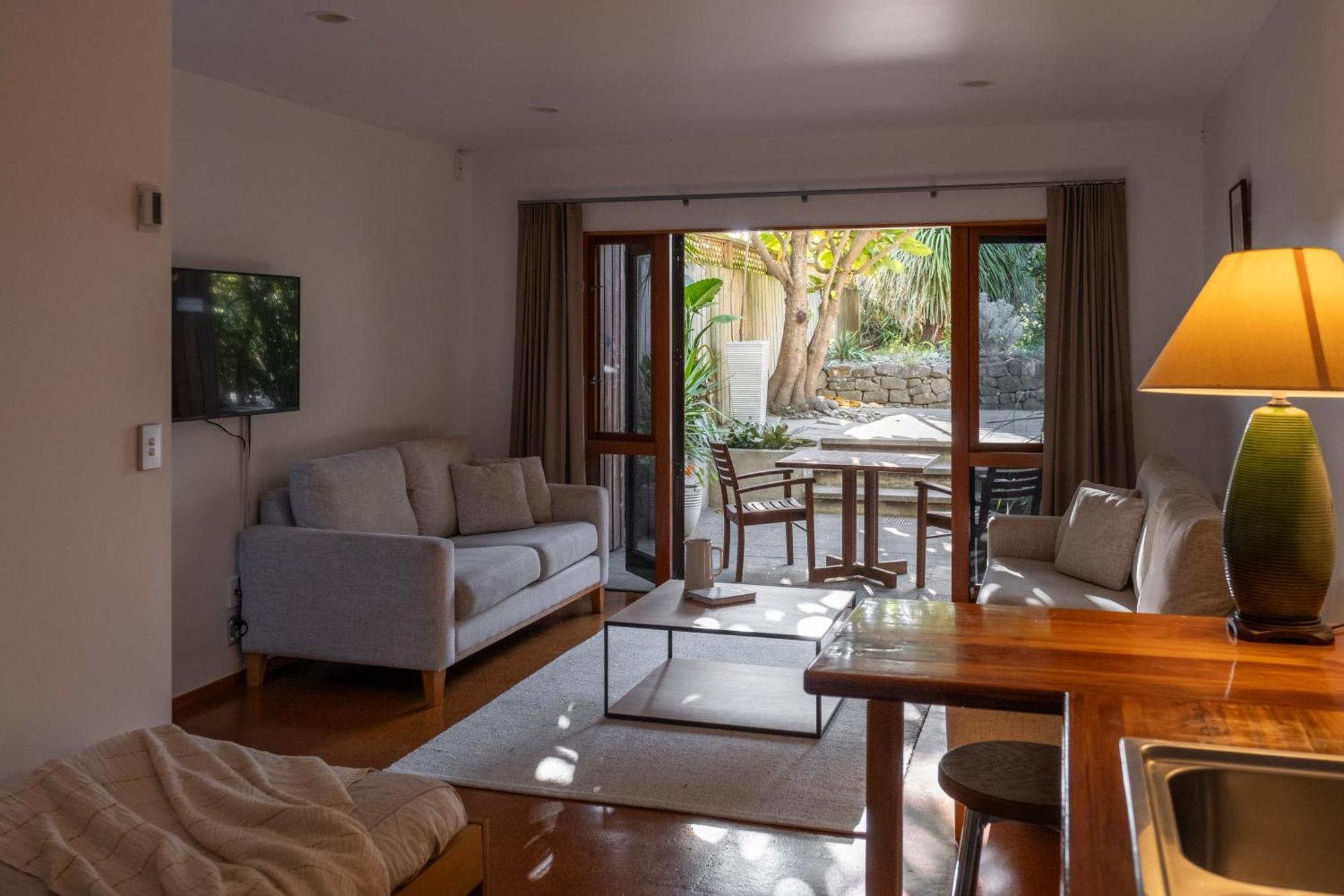 Bow Street Apartments & Cottage Raglan Buitenkant foto