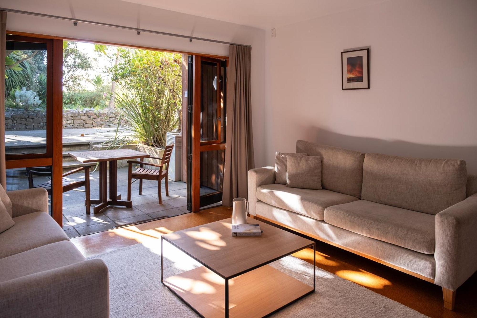 Bow Street Apartments & Cottage Raglan Buitenkant foto